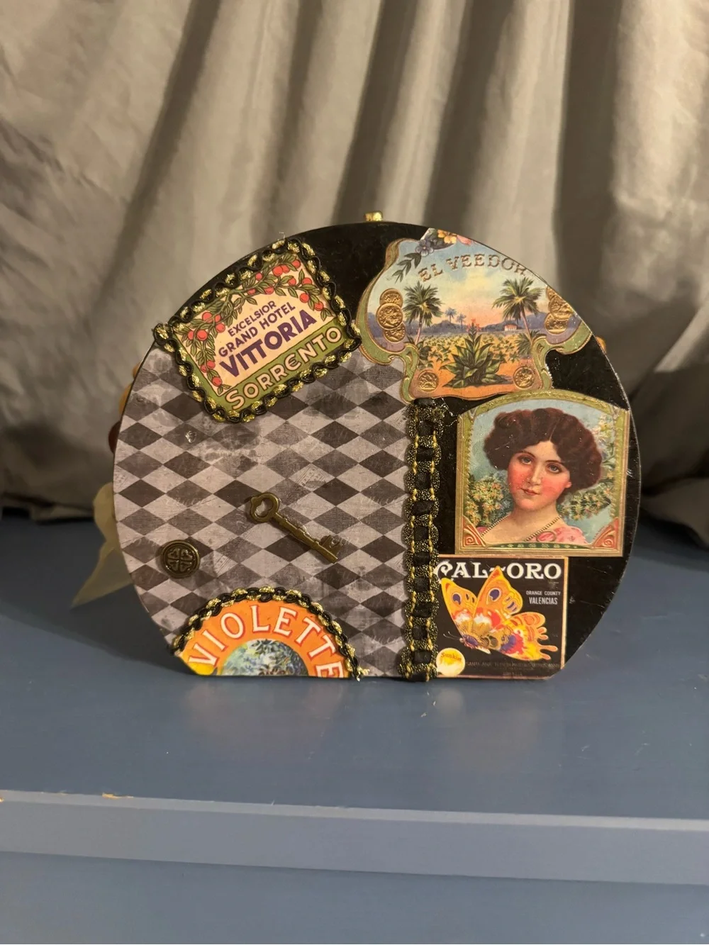 Round Decorative Women's Handbag in Black and Multi